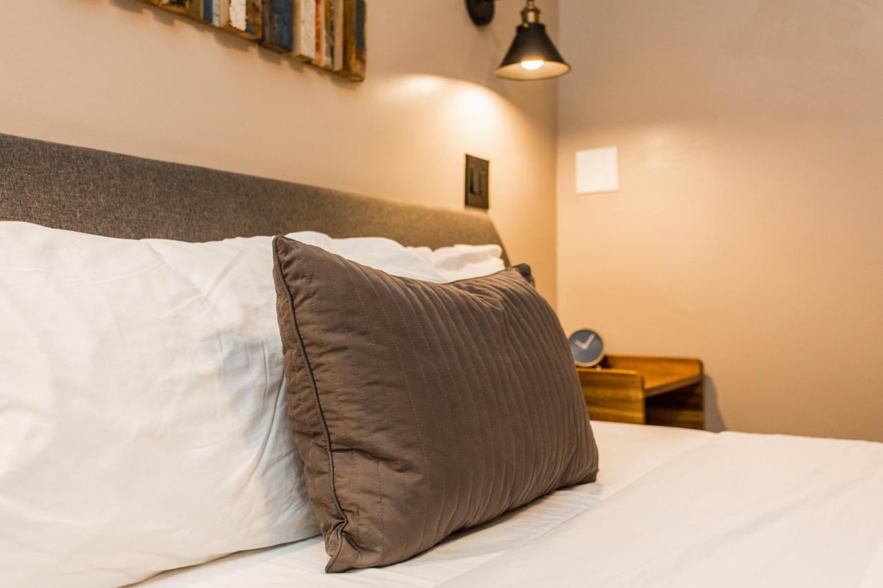 Villa Dubois Guest House Чикаго Экстерьер фото